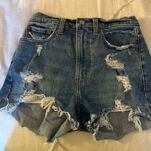 Abercrombie and Fitch The Mom Short High Rise Curve Love